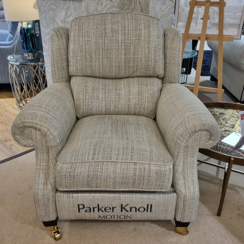 Parker Knoll Henley
Power Footrest Chair
Was £1,661 Now £899
VISIT US
Parker Knoll Henley
Power Footrest Chair
Was £1,661 Now £899
VISIT US