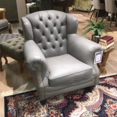 Chatsworth
Wing Chair
Was £1,385 Now £899
VISIT US
Chatsworth
Wing Chair
Was £1,385 Now £899
VISIT US