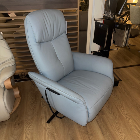 Leo
Medium Lift & Rise Chair
Was £3,856 Now £2,569
VISIT US
Leo
Medium Lift & Rise Chair
Was £3,856 Now £2,569
VISIT US