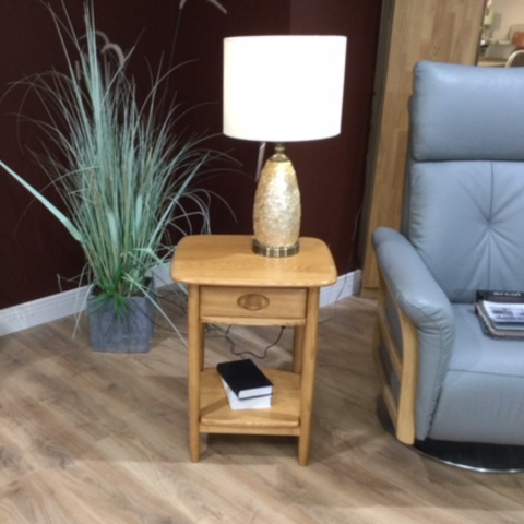 Ercol
Windsor Ash Lamp Table
Was £1,080 Now £449
VISIT US
Ercol
Windsor Ash Lamp Table
Was £1,080 Now £449
VISIT US