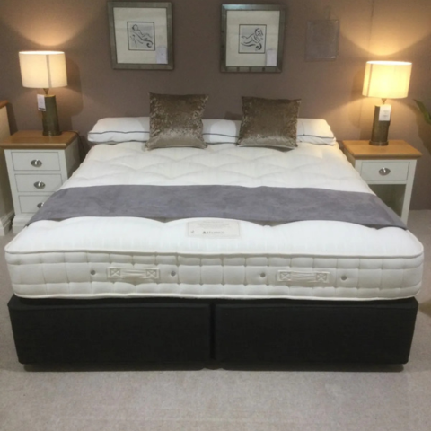 Hypnos Posture Care 6
King Size 2+2 Drawer Divan
Was £2,358 Now £1,199
VISIT US
Hypnos Posture Care 6
King Size 2+2 Drawer Divan
Was £2,358 Now £1,199
VISIT US
