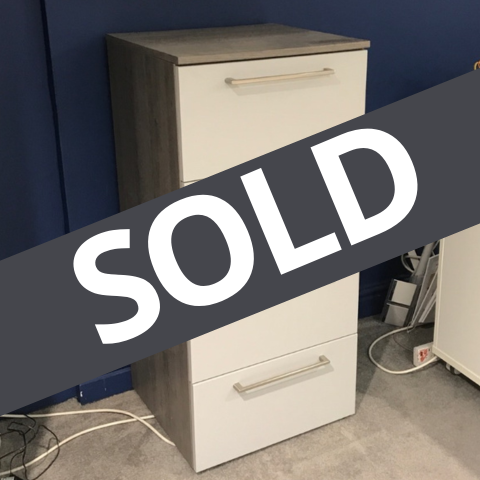 Alegro
Tall 4 Drawer Chest
SOLD
VISIT US
Alegro
Tall 4 Drawer Chest
SOLD
VISIT US