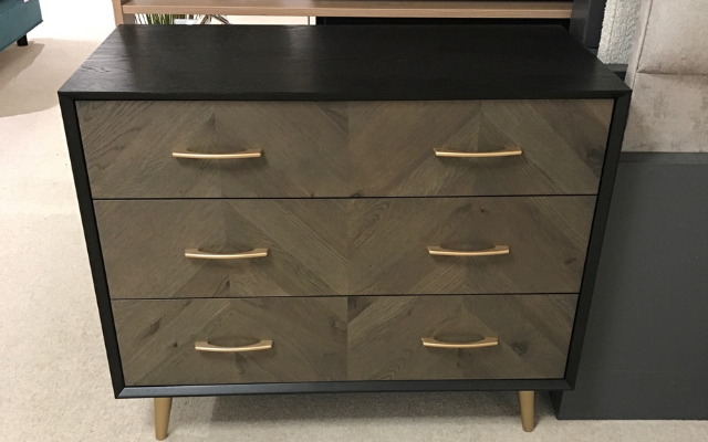 Sydney
3 Drawer Chest
SOLD
VISIT US
Sydney
3 Drawer Chest
SOLD
VISIT US