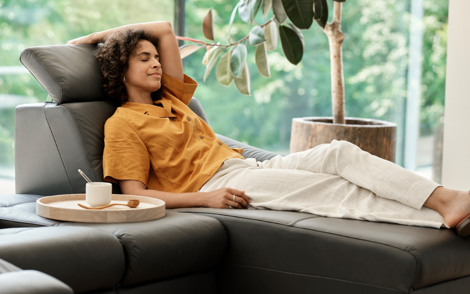 3 Seater Sofa
Purchace Price - £2,500
Deposit - £250
Amount of Credit - £2,250
20 Monthly Repayments - £112.50
Total Repayable - £2,500
Agreement Duration - 20 Months