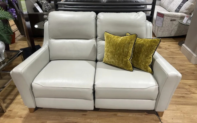 Parker Knoll Portland
2 Seater Recliner Sofa
Was £3,805 Now £2,599
VISIT US
Parker Knoll Portland
2 Seater Recliner Sofa
Was £3,805 Now £2,599
VISIT US