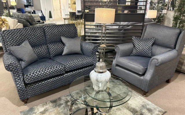 David Gundy Holkham
Small Sofa & Large Chair
Was £5,919 Now £2,999
VISIT US
David Gundy Holkham
Small Sofa & Large Chair
Was £5,919 Now £2,999
VISIT US