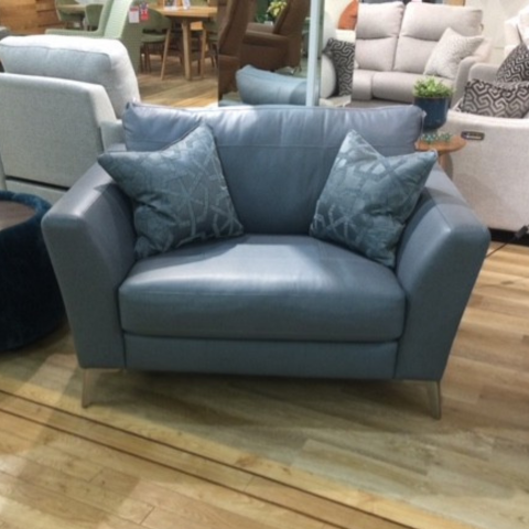 Felicity
Leather Snuggler Chair
Was £1,831 Now £1,275
VISIT US
Felicity
Leather Snuggler Chair
Was £1,831 Now £1,275
VISIT US