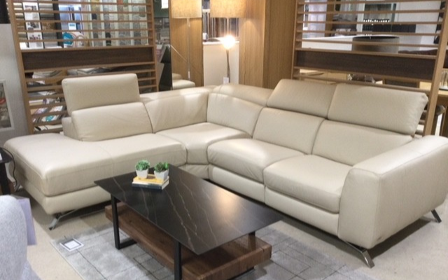 Pensiero
Corner Sofa
Was £7,527 Now £4,495
VISIT US
Pensiero
Corner Sofa
Was £7,527 Now £4,495
VISIT US