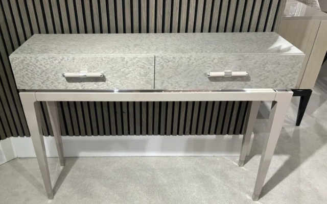 Aleal
Club Console Table
Was £1,972 Now £1,199
VISIT US
Aleal
Club Console Table
Was £1,972 Now £1,199
VISIT US