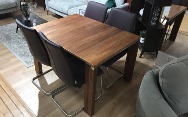 Venjakob
120x180 Dining Table & 4 Chairs
Was £4,009 Now £1,995
VISIT US
Venjakob
120x180 Dining Table & 4 Chairs
Was £4,009 Now £1,995
VISIT US