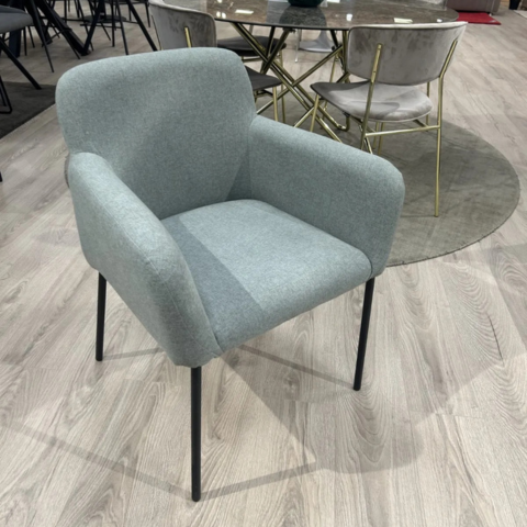 Bellagio Dining
x6 Bella Dining Chairs
Was £2,130 Now £999
VISIT US
Bellagio Dining
x6 Bella Dining Chairs
Was £2,130 Now £999
VISIT US