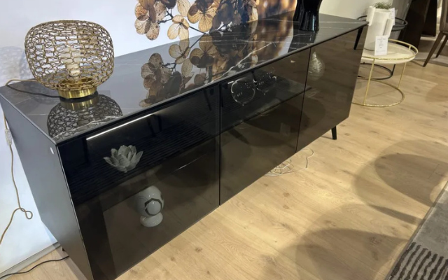 Calligaris
Universal 3 Door Sideboard
Was £4,039 Now £2,899
VISIT US
Calligaris
Universal 3 Door Sideboard
Was £4,039 Now £2,899
VISIT US