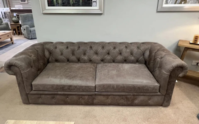 Greenwood
3 Seater Sofa
Was £2,917 Now £1,739
VISIT US
Greenwood
3 Seater Sofa
Was £2,917 Now £1,739
VISIT US