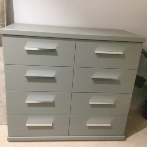 Cambridge
8 Drawer Chest
Was £791 Now £349
VISIT US
Cambridge
8 Drawer Chest
Was £791 Now £349
VISIT US