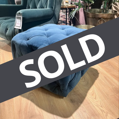 Alexander & James
Button Stool
Was £306 Now £149
VISIT US
Alexander & James
Button Stool
Was £306 Now £149
VISIT US