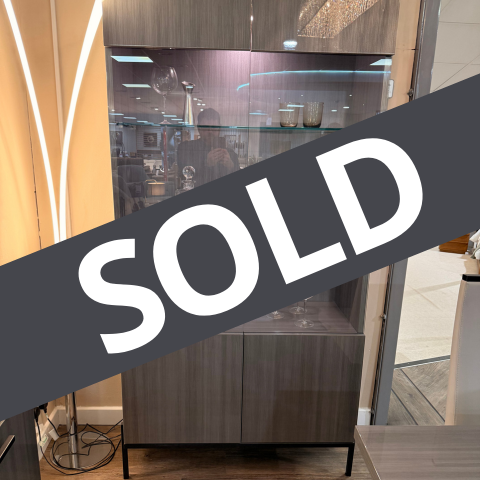 Novecento
Display Cabinet
Was £1,650 Now £1,099
VISIT US
Novecento
Display Cabinet
Was £1,650 Now £1,099
VISIT US