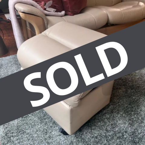 Ekornes
Ottoman Stool
Was £577 Now £299
VISIT US
Ekornes
Ottoman Stool
Was £577 Now £299
VISIT US