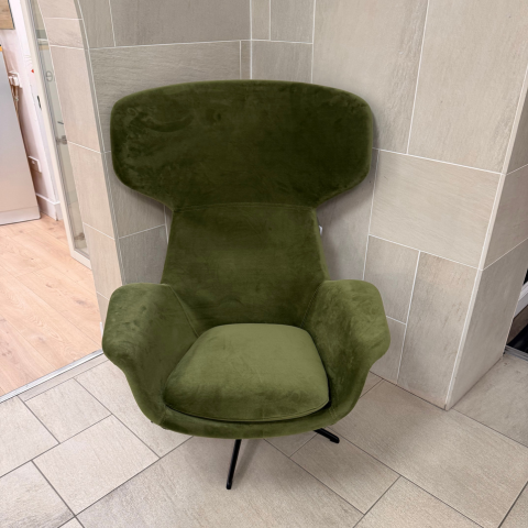 Ravenna
Accent Chair
Was £1,584 Now £799
VISIT US
Ravenna
Accent Chair
Was £1,584 Now £799
VISIT US