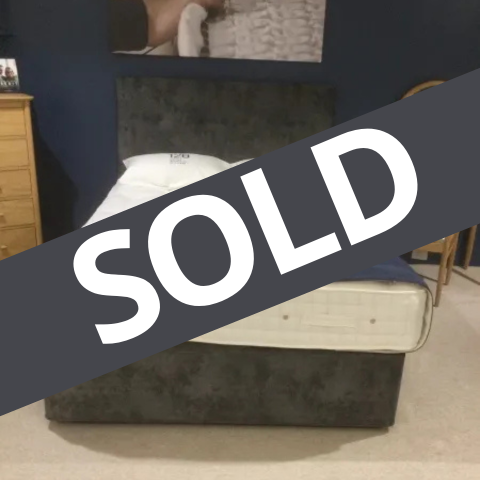 Hypnos Legacy I
5ft Divan with Headboard
Was £3,658 Now £1,499
VISIT US
Hypnos Legacy I
5ft Divan with Headboard
Was £3,658 Now £1,499
VISIT US