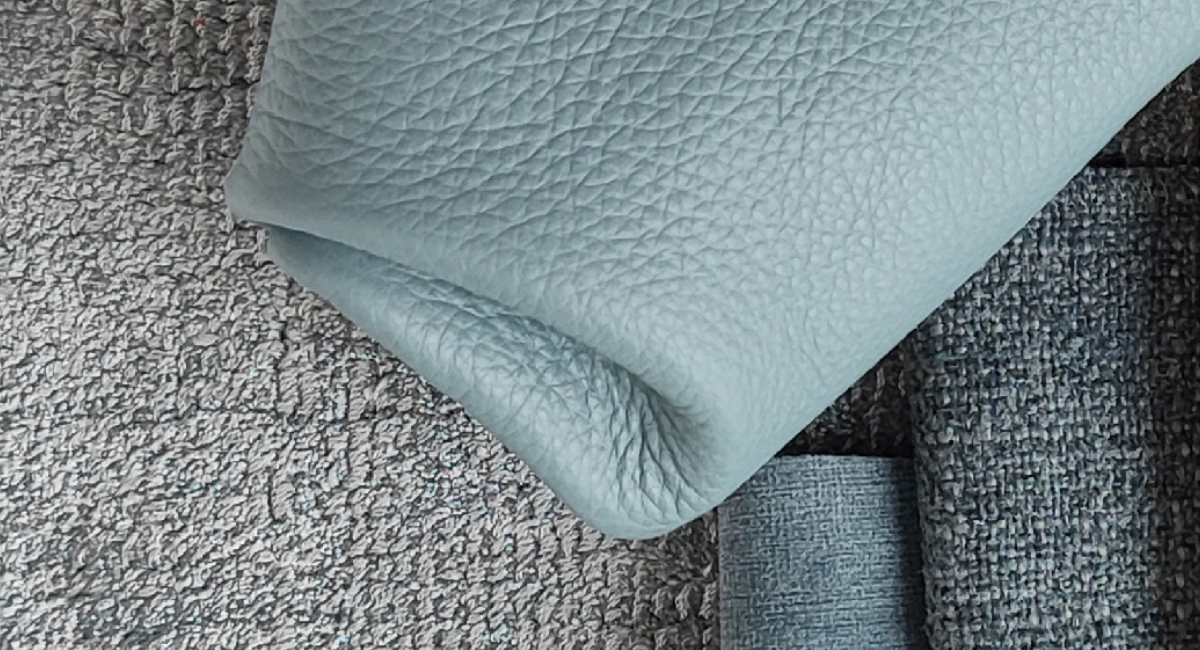 This refined collection is available in an exceptional selection of luxurious Natuzzi Editions fabrics and leathers, each chosen to elevate both comfort and craftsmanship. Whether you’re drawn to the softness of premium textiles or the timeless appeal of fine leather, your sofa can be tailored to suit your personal aesthetic.
To truly appreciate the quality, detailing, and breadth of customisation, we invite you to visit your nearest showroom or contact our sales team. They’ll guide you through the full range of options and help you create a piece that feels uniquely yours.