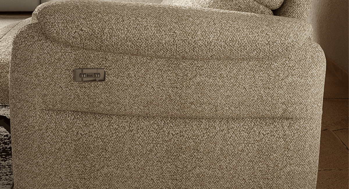 The integrated USB port allows you to comfortably charge your devices while seated, keeping them powered and within easy reach so you can stay connected without interrupting your relaxation.