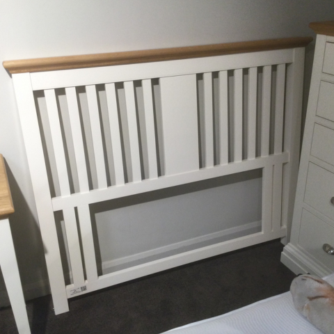 Camden Two Tone
135cm Double Headboard
Was £419 Now £175
VISIT US
Camden Two Tone
135cm Double Headboard
Was £419 Now £175
VISIT US