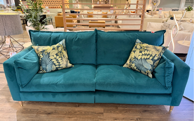Charlotte
4 Seater Sofa & Scatter Cushions
Was £1,702 Now £949
VISIT US
Charlotte
4 Seater Sofa & Scatter Cushions
Was £1,702 Now £949
VISIT US