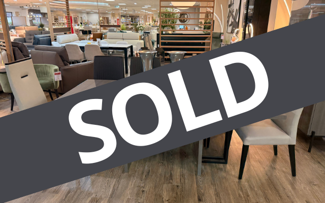 Novecento
Dining Table & 6 Chairs
Was £3,862 Now £2,199
VISIT US
Novecento
Dining Table & 6 Chairs
Was £3,862 Now £2,199
VISIT US