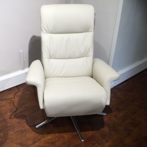 Jonas
Manual Chair
Was £1,957 Now £749
VISIT US
Jonas
Manual Chair
Was £1,957 Now £749
VISIT US