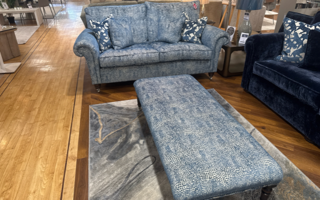 Belveder
2.5 Seater Sofa & Footstool
Was £6,105 Now £3,695
VISIT US
Belveder
2.5 Seater Sofa & Footstool
Was £6,105 Now £3,695
VISIT US