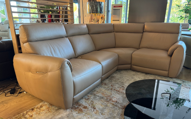 Nuvia
Corner Sofa with 3x Power Recliner Seats
Was £9,384 Now £4,999
VISIT US
Nuvia
Corner Sofa with 3x Power Recliner Seats
Was £9,384 Now £4,999
VISIT US