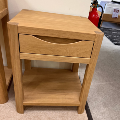 Anders Collection
Lamp Table
Was £651 Now £399
VISIT US
Anders Collection
Lamp Table
Was £651 Now £399
VISIT US