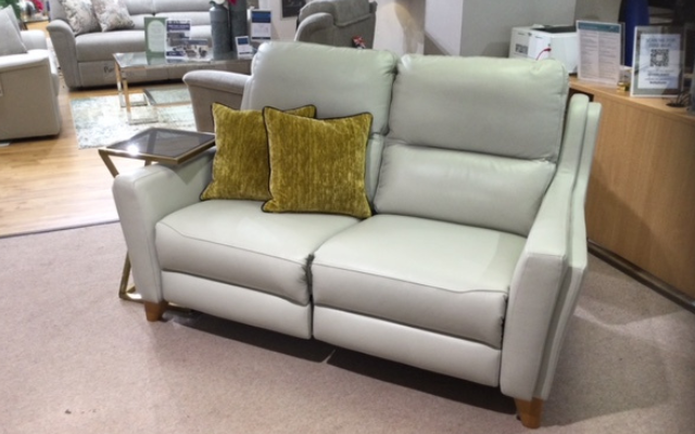 Parker Knoll
Portland 2 Seater Recliner Sofa
Was £3,805 Now £1,859
VISIT US
Parker Knoll
Portland 2 Seater Recliner Sofa
Was £3,805 Now £1,859
VISIT US