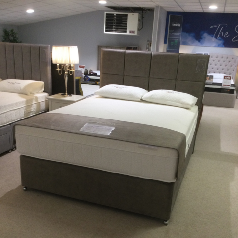 Kaymed
5ft Paradise 2000 Divan with Headboard
Was £2,407 Now £1,049
VISIT US
Kaymed
5ft Paradise 2000 Divan with Headboard
Was £2,407 Now £1,049
VISIT US