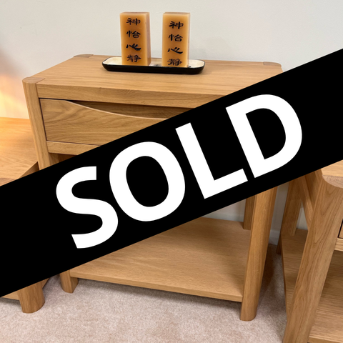 Anders Collection
Hall Table with Drawer
Was £794 Now £449
VISIT US
Anders Collection
Hall Table with Drawer
Was £794 Now £449
VISIT US