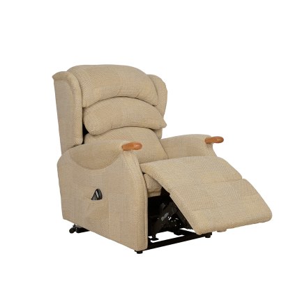 Celebrity Westbury Petite Reclining Armchair Celebrity Westbury Petite Reclining Armchair