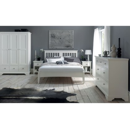 Cookes Collection Camden White 2 Over 2 Drawer Chest Cookes Collection Camden White 2 Over 2 Drawer Chest