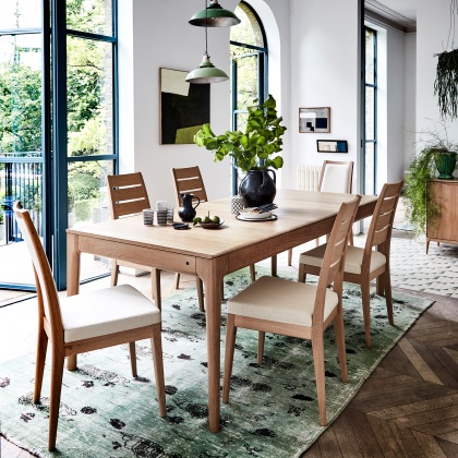 Ercol Romana Dining Table & 6 Chairs Ercol Romana Dining Table & 6 Chairs