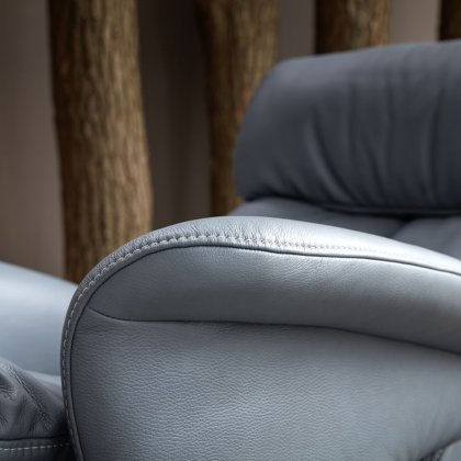 Himolla Sinatra Medium Electric 3 Motor Armchair with Wooden Plate