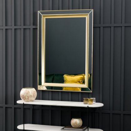 Phantom Medium Mirror