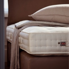Vispring Devonshire Divan Set 7