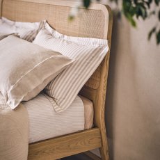 Casera Bedframe 5