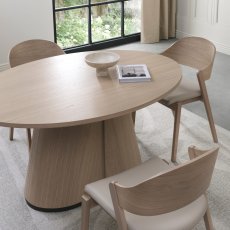 Valletta Medium Dining Table 4
