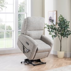 Petite Riser Recliner 3
