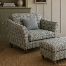 Cavendish Love Chair 3
