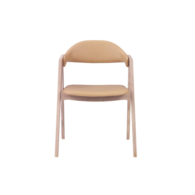 Light Oak Titan Chair 1